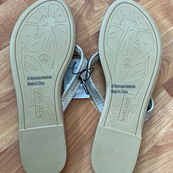 West Loop Gold Leather Sandals - Picture 2 of 2